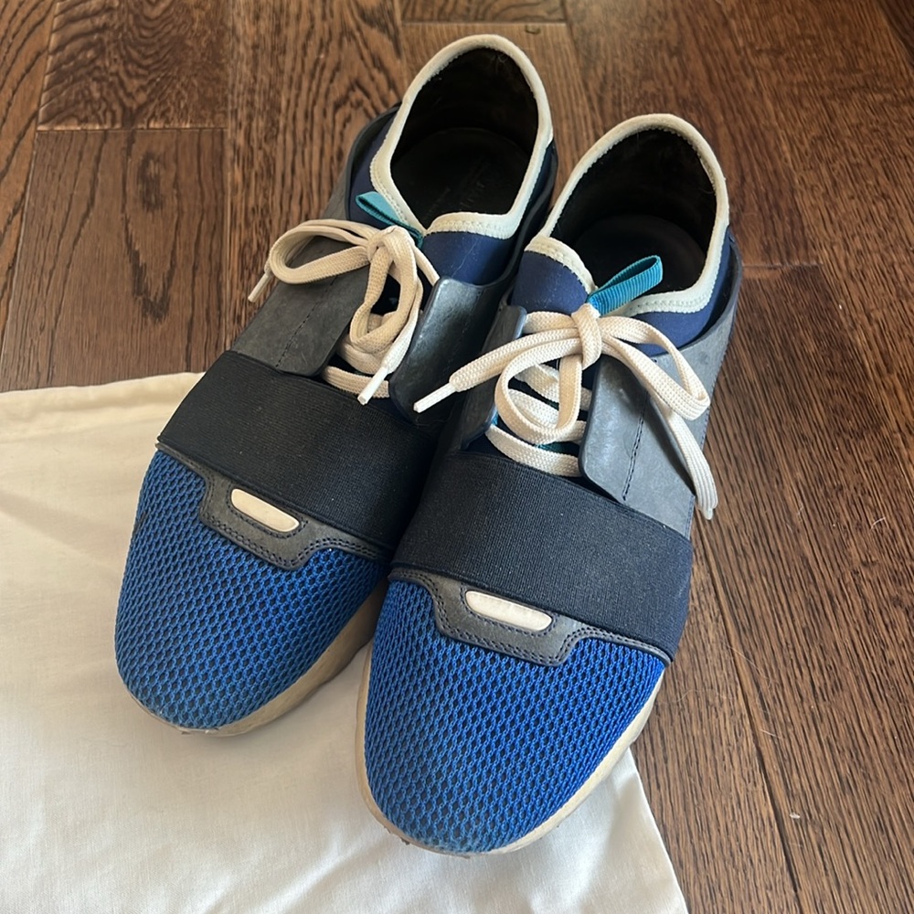 Balenciaga race runner sneaker